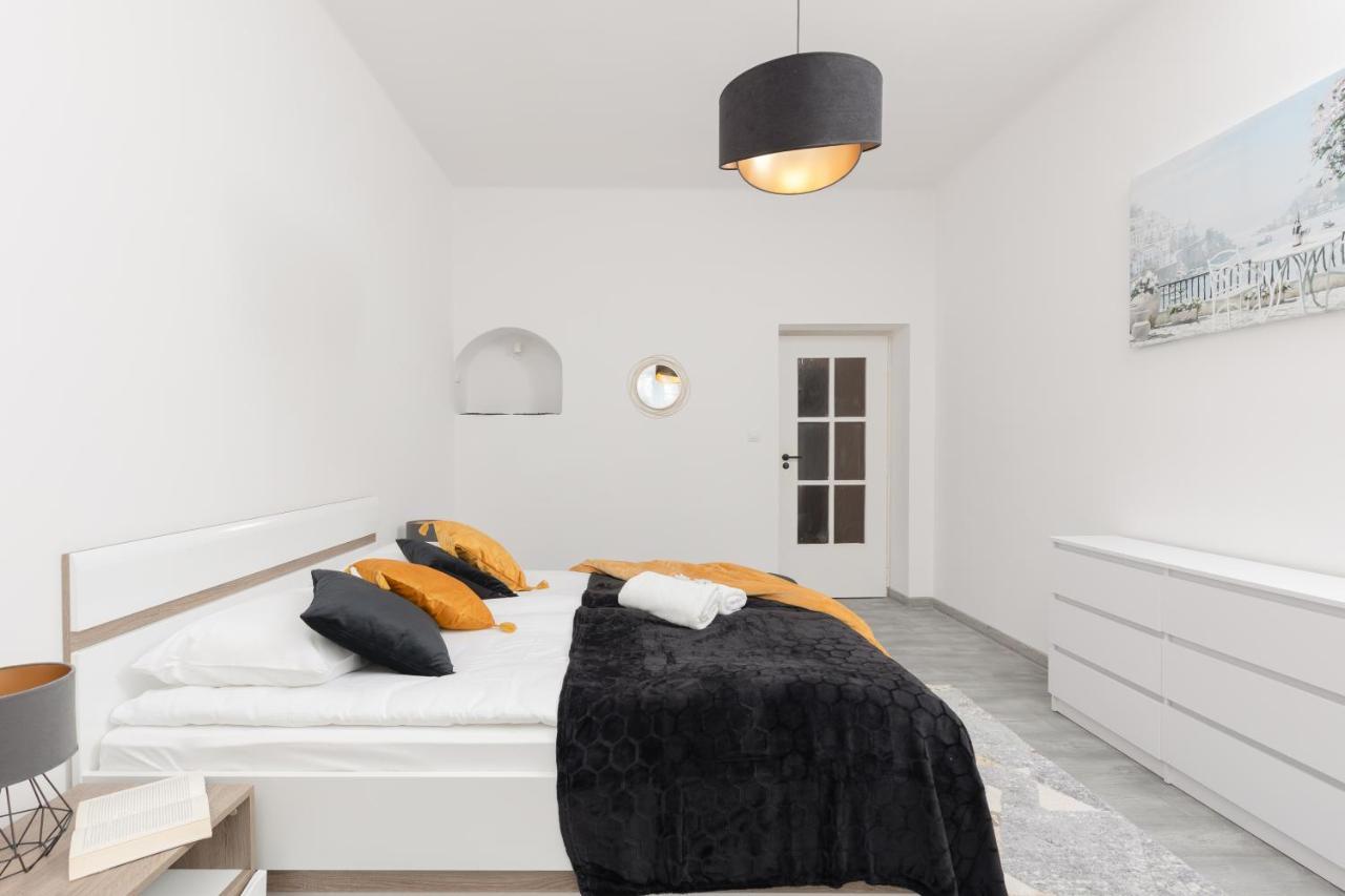 Metro Plac Wilsona Apartments Mickiewicza By Noclegi Renters Warszawa Exteriör bild