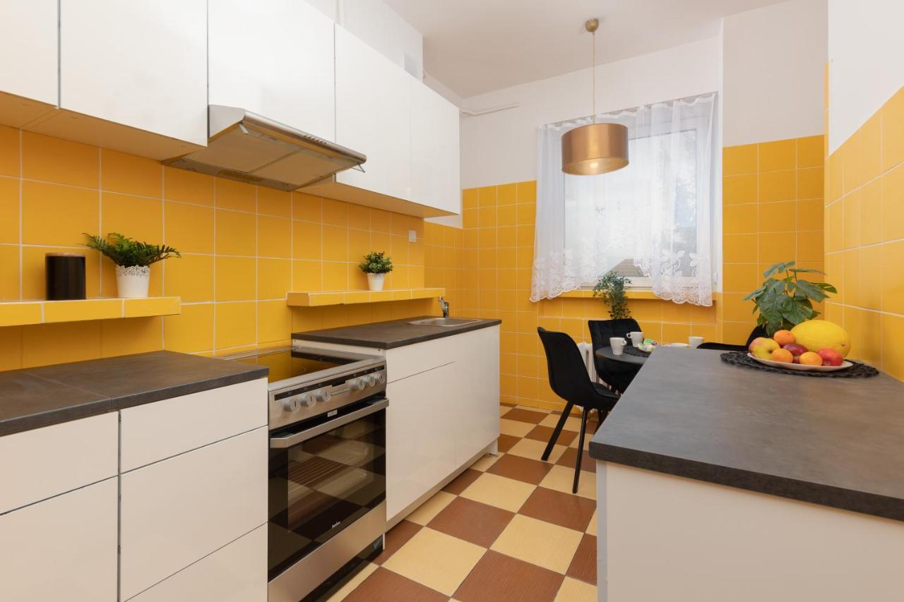 Metro Plac Wilsona Apartments Mickiewicza By Noclegi Renters Warszawa Exteriör bild